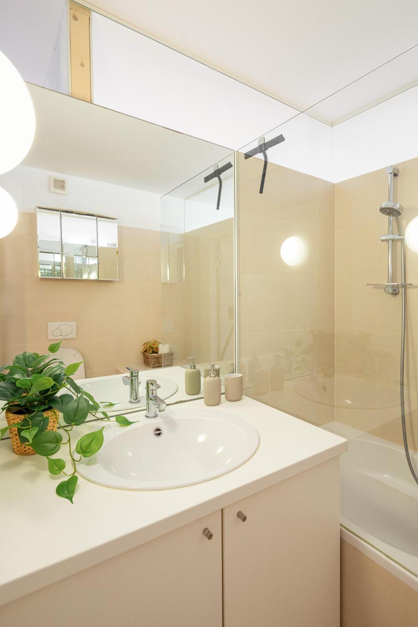 Gemuetliches, Ruhiges Apartment - 90M2 Mit Garten Und Terrasse Wenen Buitenkant foto