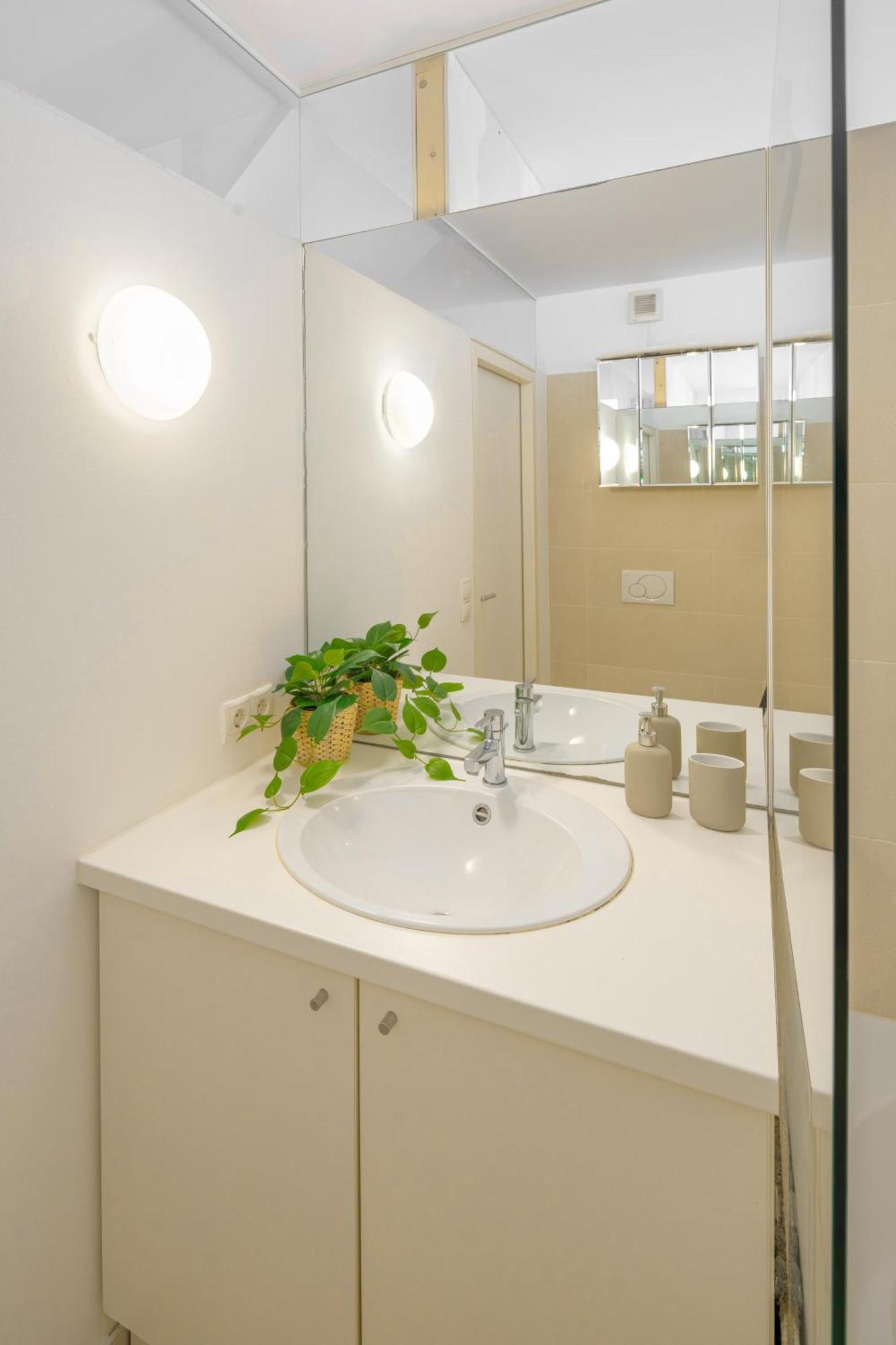 Gemuetliches, Ruhiges Apartment - 90M2 Mit Garten Und Terrasse Wenen Buitenkant foto